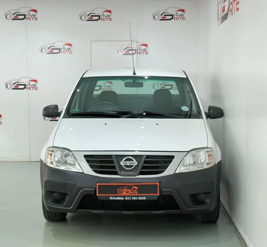 Used 2020 Nissan NP200 1.6i Stealth - Driverite Northcliff Used 2020 Nissan NP200 1.6i Stealth - Driverite Northcliff