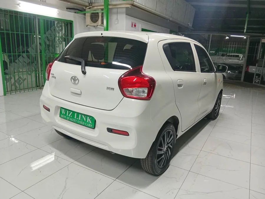 Used 2024 Toyota Vitz 1.0 XR manual - Wiz Link
