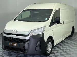 Used 2023 Toyota Quantum 2.8 LWB crew cab