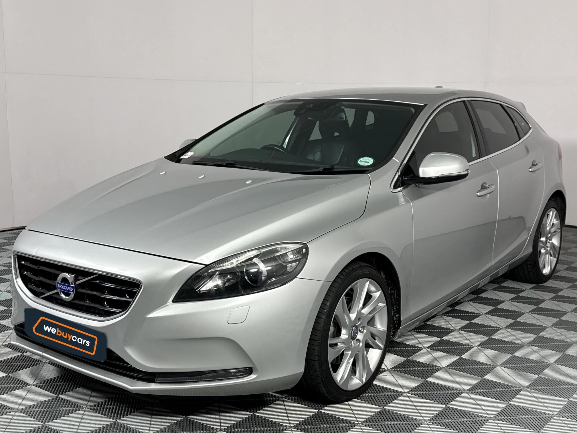 Used 2014 Volvo V40 T4 Excel