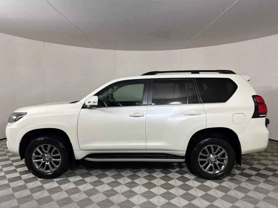 Used 2018 Toyota Land Cruiser Prado 3.0DT VX-L - WeBuyCars JHB South