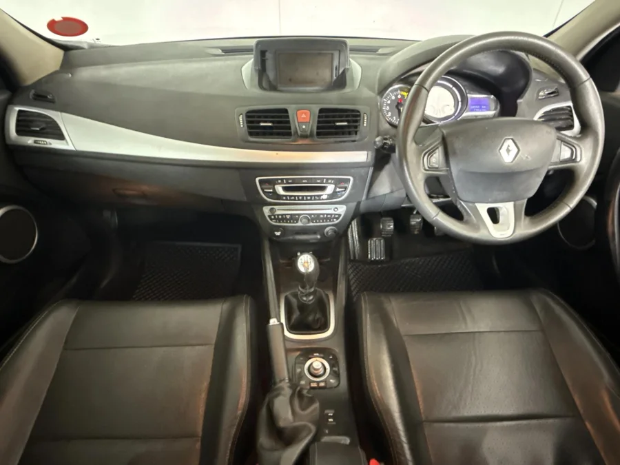 Used 2010 Renault Megane Mégane 1.4TCe Dynamique - WeBuyCars Midstream