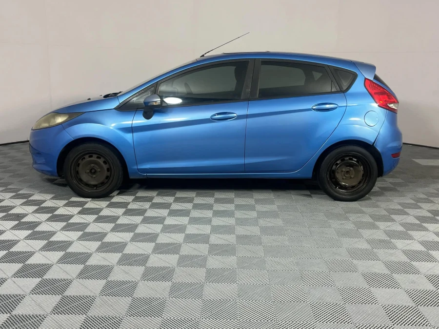 Used 2010 Ford Fiesta 5-door 1.6TDCi Ambiente - WeBuyCars Brackenfell Cape Town