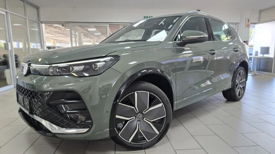 New 2026 Volkswagen Tiguan 2.0TSI R-Line 4Motion - VW Northcliff New 2026 Volkswagen Tiguan 2.0TSI R-Line 4Motion - VW Northcliff