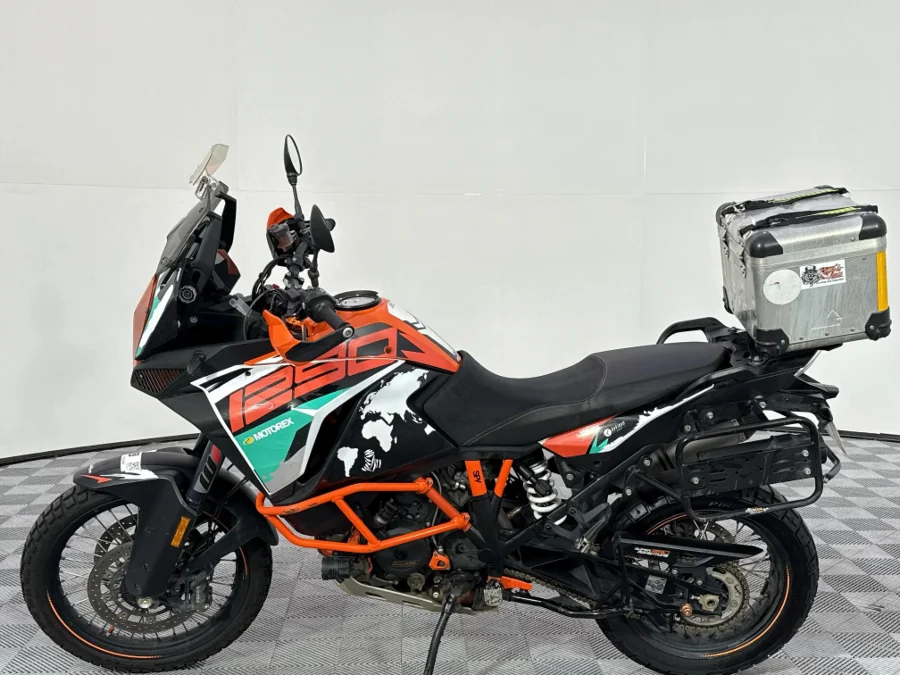 Preloaded Image 12