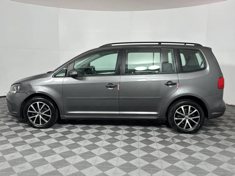 Used 2013 Volkswagen Touran 2.0TDI Trendline auto - WeBuyCars Lansdowne
