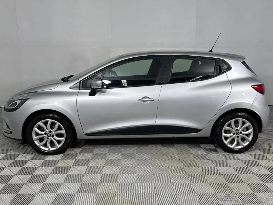 Used 2018 Renault Clio 88kW turbo Expression auto - WeBuyCars Silverlakes Used 2018 Renault Clio 88kW turbo Expression auto - WeBuyCars Silverlakes