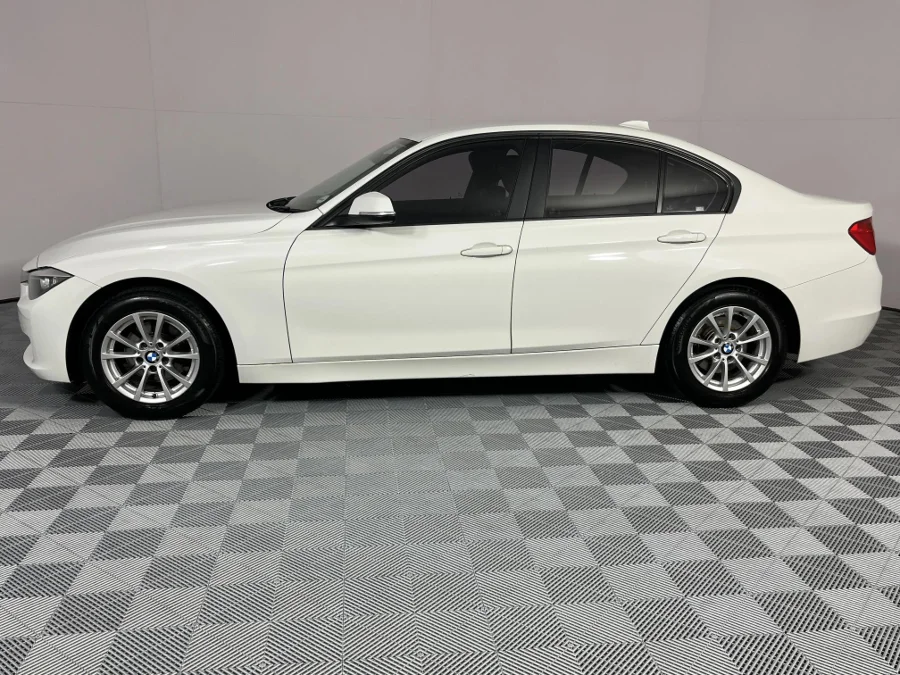 Used 2014 BMW 3 Series 316i auto - WeBuyCars Brackenfell Cape Town Used 2014 BMW 3 Series 316i auto - WeBuyCars Brackenfell Cape Town