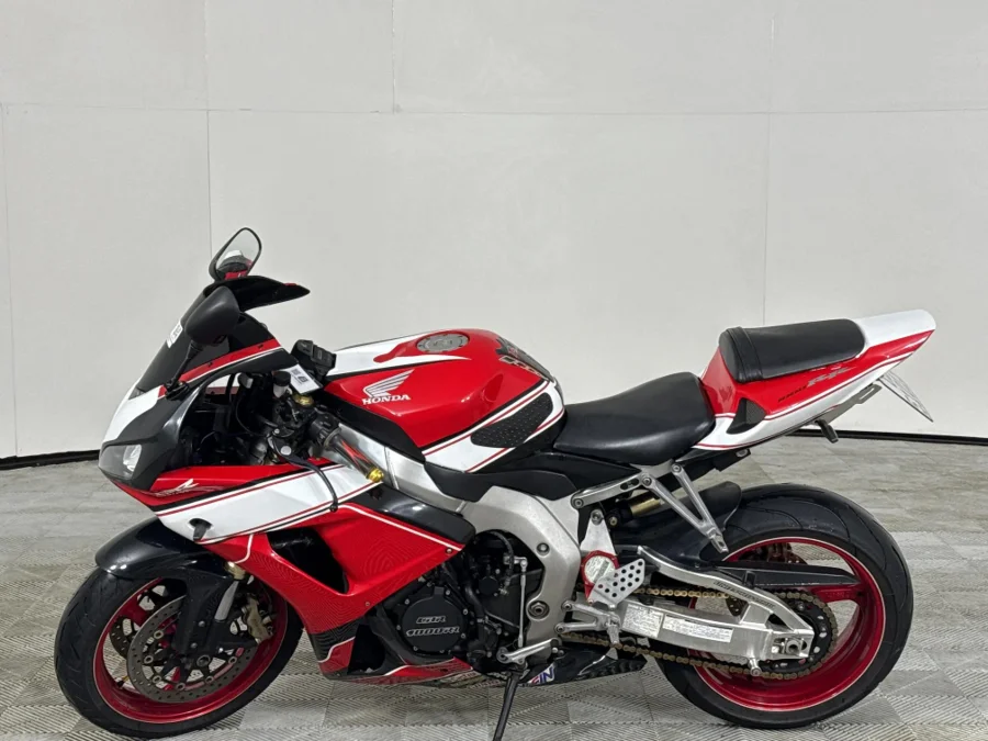 Preloaded Image 10