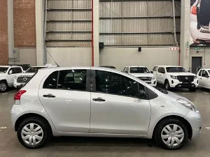 Used 2011 Toyota Yaris 1.3 Used 2011 Toyota Yaris 1.3