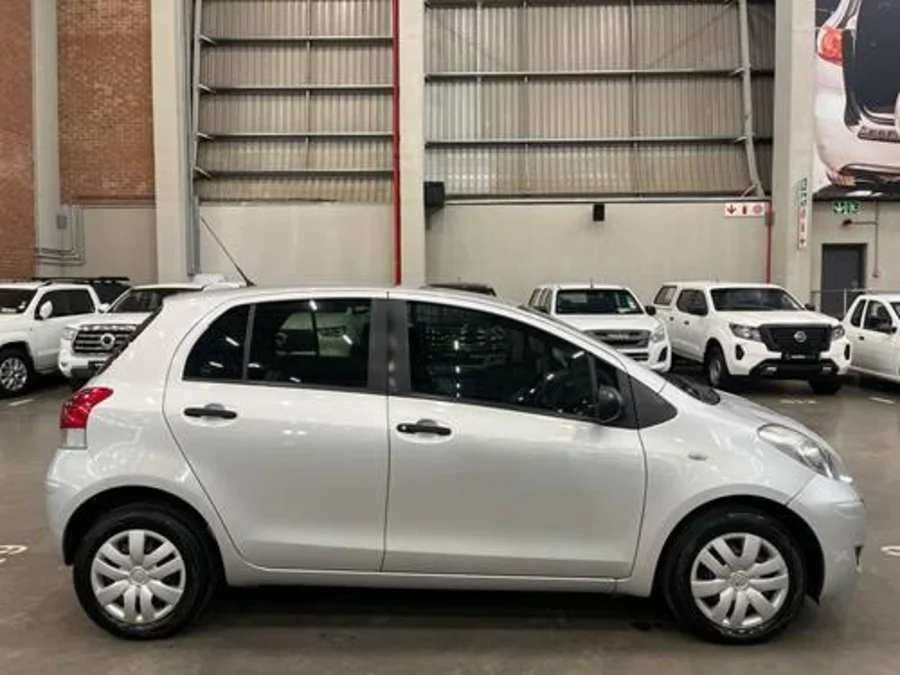 Used 2011 Toyota Yaris 1.3 - Private Seller Used 2011 Toyota Yaris 1.3 - Private Seller