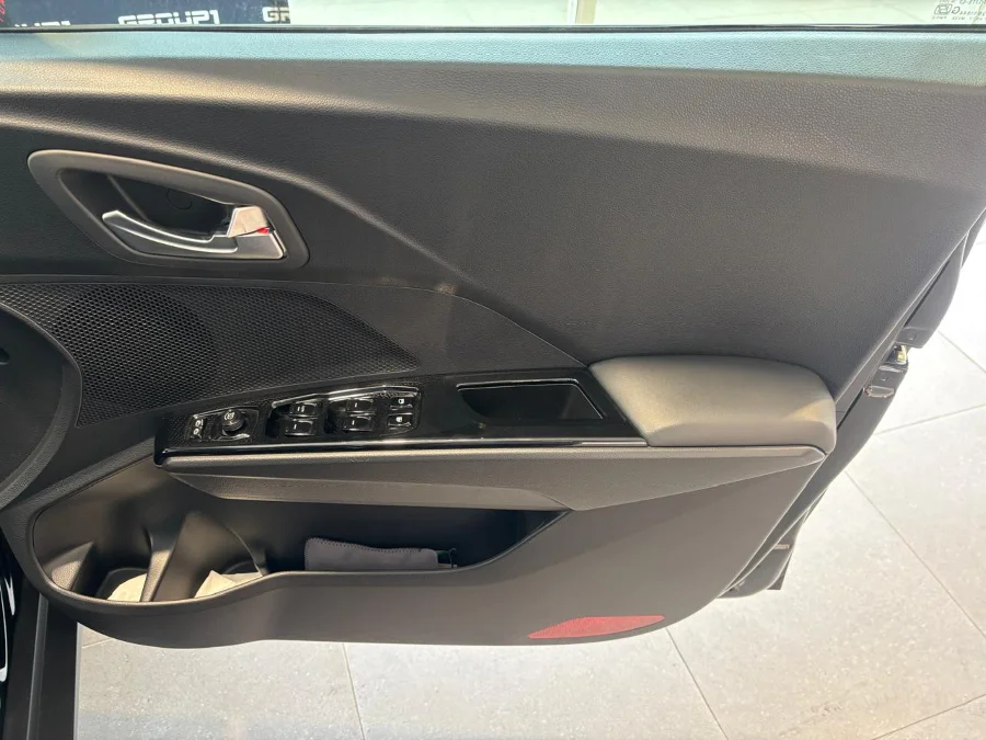Used 2025 Mahindra XUV 3XO 1.2T AX5L - Driverite Bryanston Used 2025 Mahindra XUV 3XO 1.2T AX5L - Driverite Bryanston