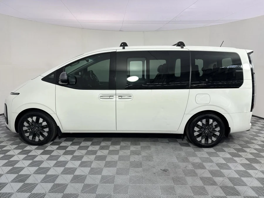 Used 2022 Hyundai Staria 2.2D Luxury - WeBuyCars Germiston Used 2022 Hyundai Staria 2.2D Luxury - WeBuyCars Germiston