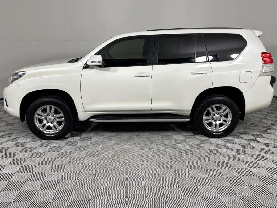 Used 2011 Toyota Land Cruiser Prado 4.0 VX - WeBuyCars Vereeniging