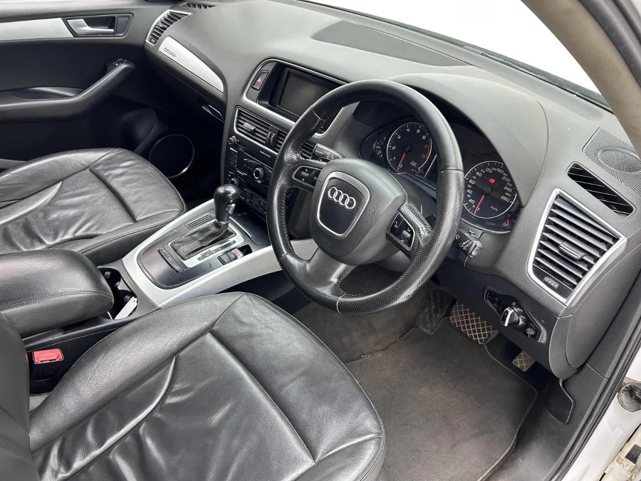 Used 2010 Audi Q5 2.0T quattro auto - EBK Auto Used 2010 Audi Q5 2.0T quattro auto - EBK Auto