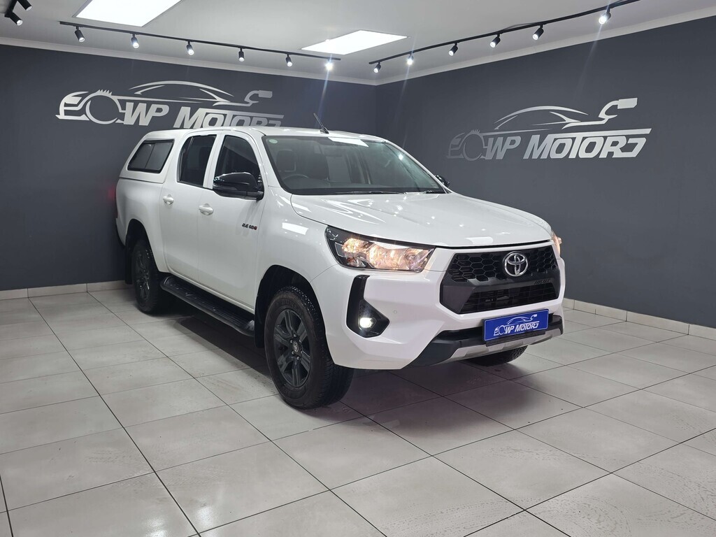 Used 2024 Toyota Hilux 2.4GD-6 double cab 4x4 Raider manual
