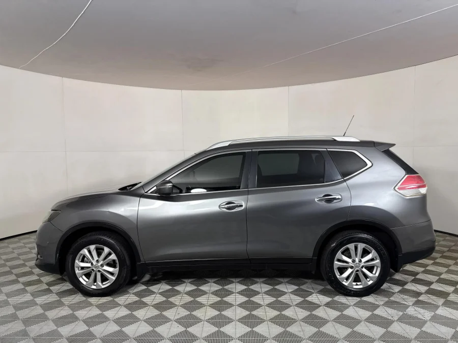 Used 2014 Nissan X-Trail 2.5 4x4 SE - WeBuyCars JHB South