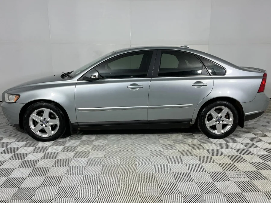 Used 2010 Volvo S40 1.6D DRIVe - WeBuyCars Silverlakes Used 2010 Volvo S40 1.6D DRIVe - WeBuyCars Silverlakes