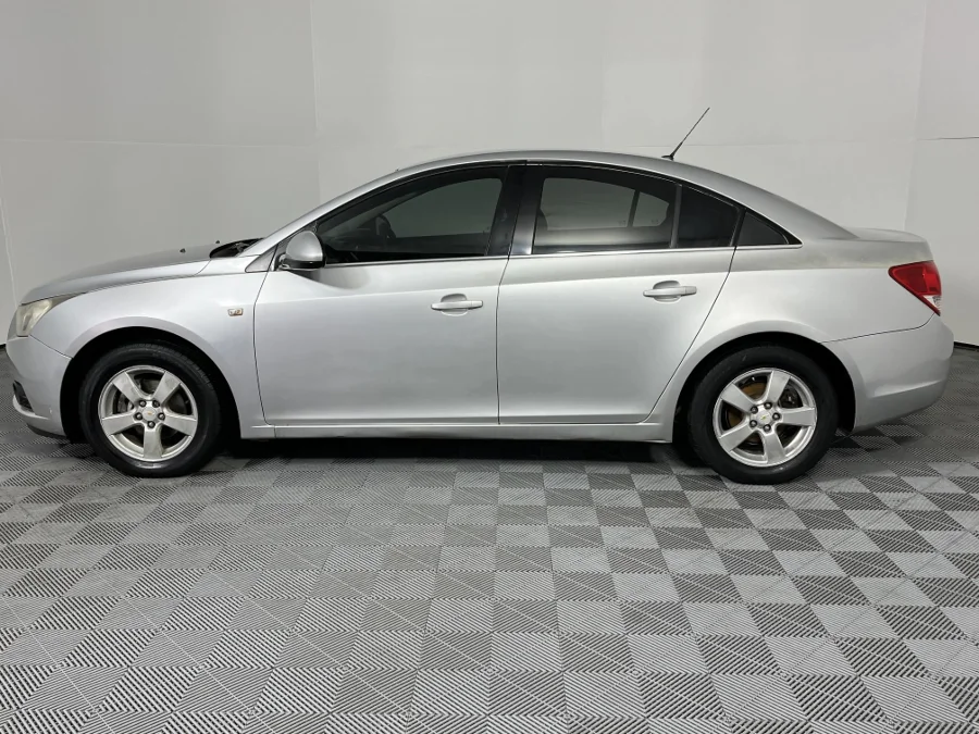 Used 2011 Chevrolet Cruze sedan 1.6 LS - WeBuyCars Montana Used 2011 Chevrolet Cruze sedan 1.6 LS - WeBuyCars Montana