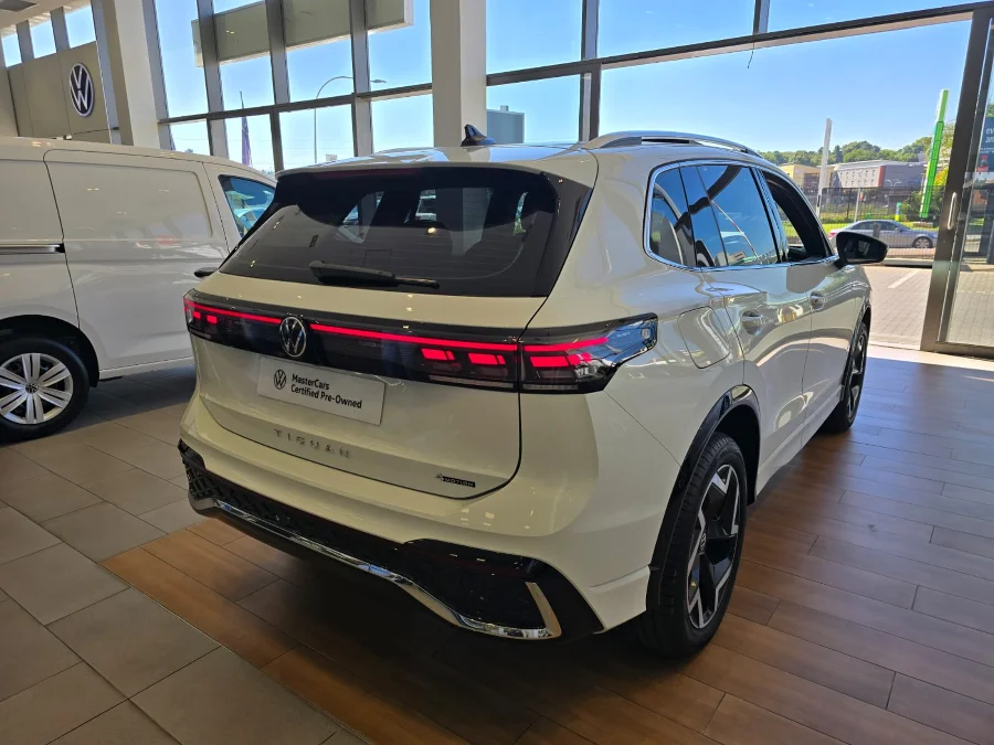 Used 2026 Volkswagen Tiguan 2.0TDI R-Line 4Motion - VW Melrose Arch Pre-owned Used 2026 Volkswagen Tiguan 2.0TDI R-Line 4Motion - VW Melrose Arch Pre-owned