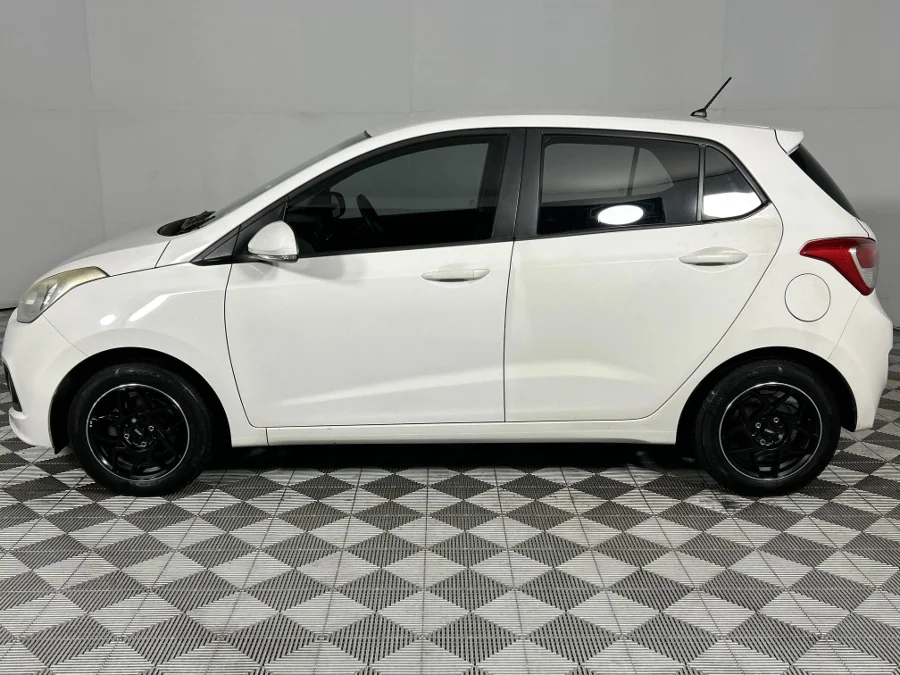 Used 2015 Hyundai Grand i10 1.25 Fluid - WeBuyCars Richmond Used 2015 Hyundai Grand i10 1.25 Fluid - WeBuyCars Richmond