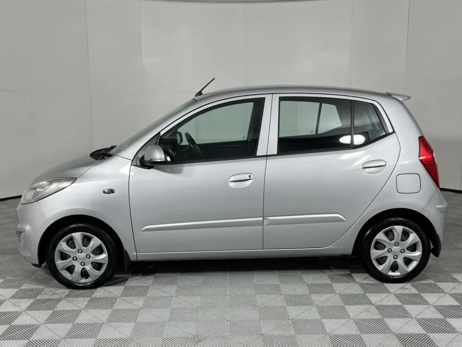 Used 2014 Hyundai i10 1.1 Motion - WeBuyCars Gqeberha