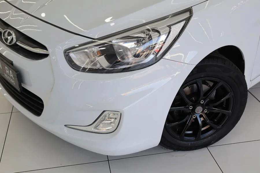 Used 2018 Hyundai Accent sedan 1.6 Fluid - Golden Era Motors Used 2018 Hyundai Accent sedan 1.6 Fluid - Golden Era Motors