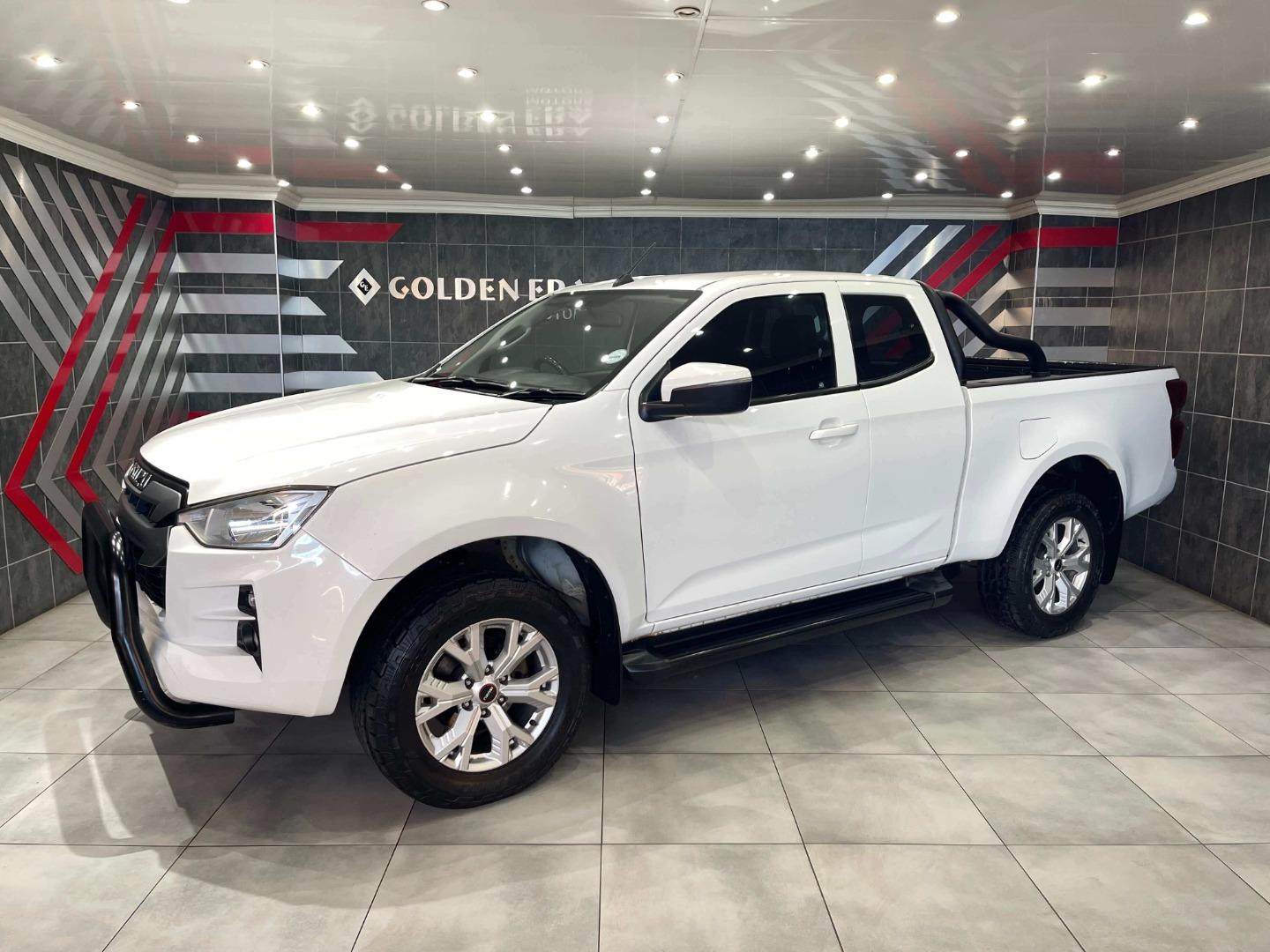 Used 2023 Isuzu D-Max 1.9TD Extended cab LS manual