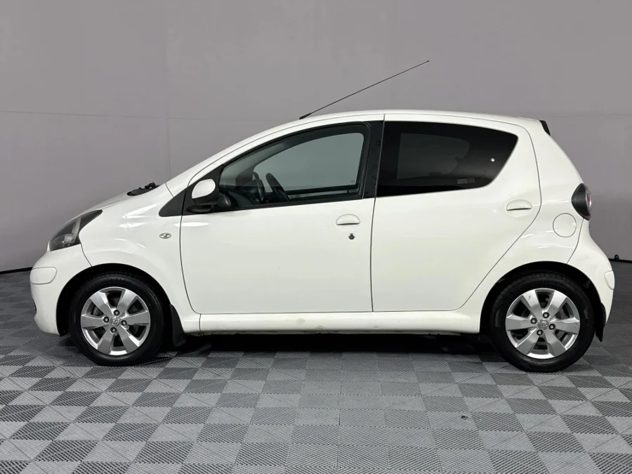 Used 2011 Toyota Aygo 1.0 Wild - WeBuyCars Brackenfell Cape Town