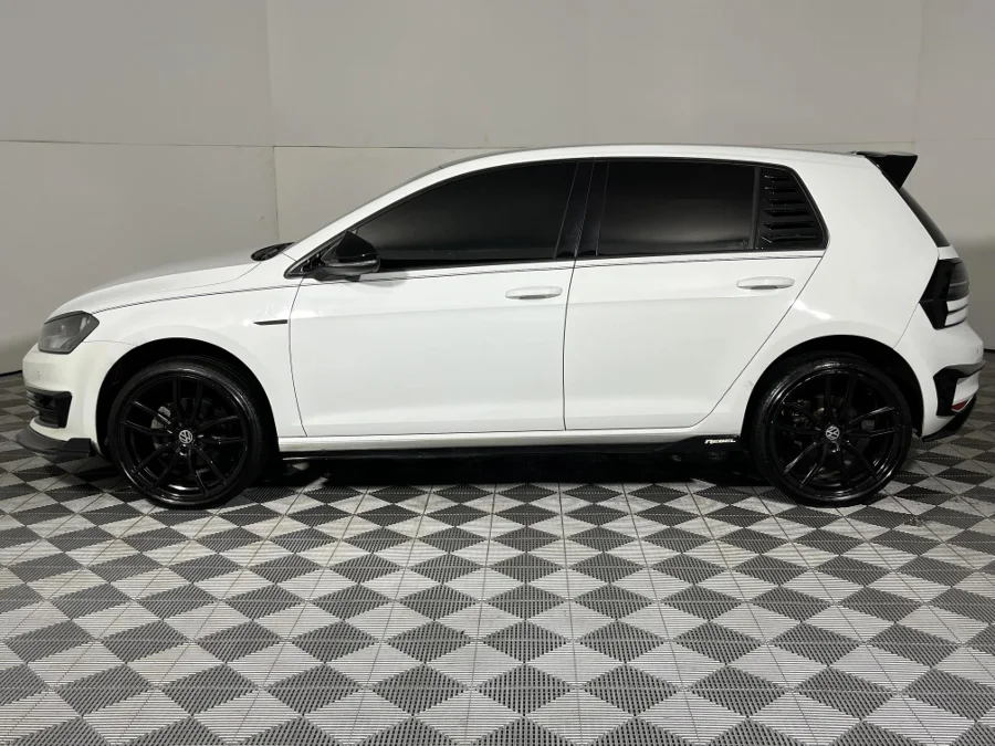 Used 2015 Volkswagen Golf 1.4TSI Comfortline auto - WeBuyCars Witbank Used 2015 Volkswagen Golf 1.4TSI Comfortline auto - WeBuyCars Witbank
