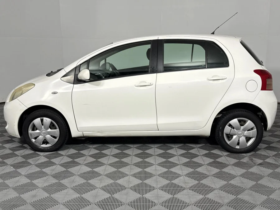 Used 2007 Toyota Yaris 1.0 5-door T1 - WeBuyCars Richmond Used 2007 Toyota Yaris 1.0 5-door T1 - WeBuyCars Richmond