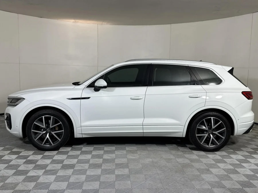 Used 2022 Volkswagen Touareg V6 TDI Executive R-Line - WeBuyCars Midstream Used 2022 Volkswagen Touareg V6 TDI Executive R-Line - WeBuyCars Midstream