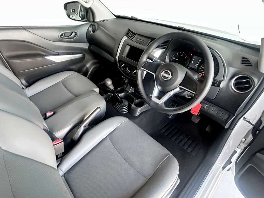 New 2026 Nissan Navara 2.5DDTi single cab XE - IC Auto Benoni New 2026 Nissan Navara 2.5DDTi single cab XE - IC Auto Benoni