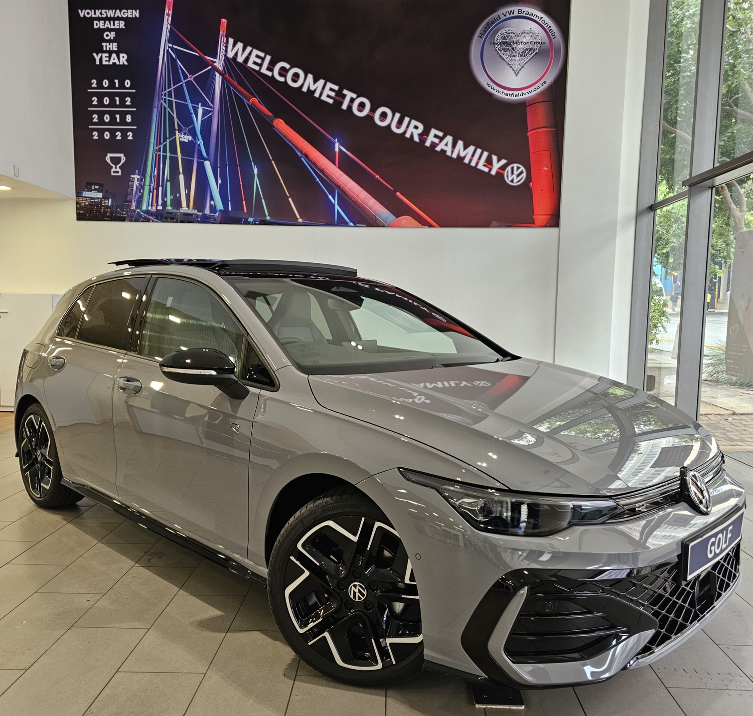 New 2026 Volkswagen Golf 1.4TSI R-Line Plus