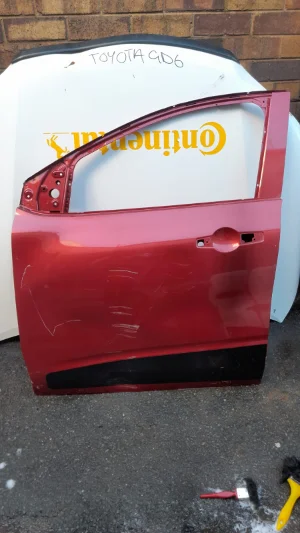Renault triber left front door Renault triber left front door