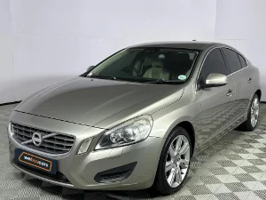 Used 2012 Volvo S60 T4 Excel auto