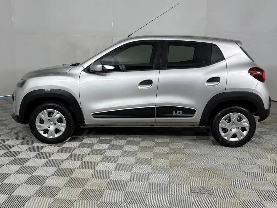 Used 2022 Renault Kwid 1.0 Zen auto - WeBuyCars Silverlakes