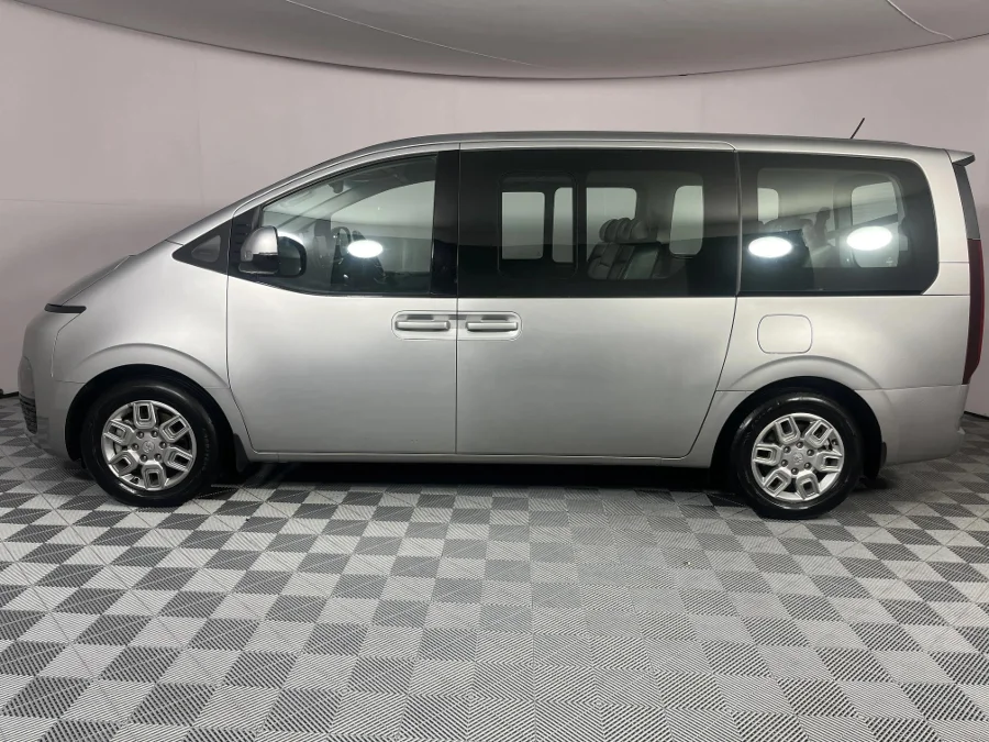 Used 2022 Hyundai Staria 2.2D Executive 9-seater - WeBuyCars Lansdowne
