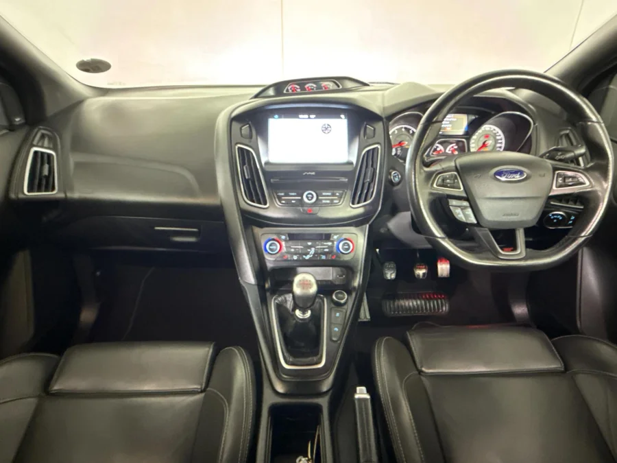 Used 2017 Ford Focus ST 3 - WeBuyCars Midstream Used 2017 Ford Focus ST 3 - WeBuyCars Midstream
