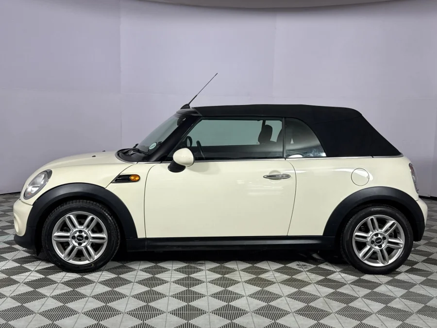 Used 2013 MINI Convertible Cooper Convertible - WeBuyCars Montana