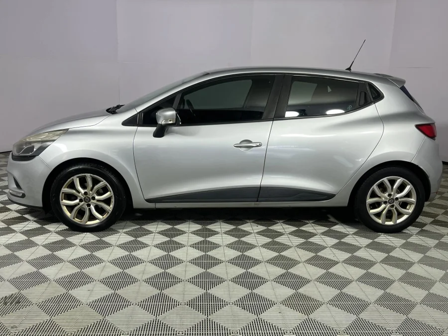 Used 2017 Renault Clio 88kW turbo Expression auto - WeBuyCars Montana Used 2017 Renault Clio 88kW turbo Expression auto - WeBuyCars Montana