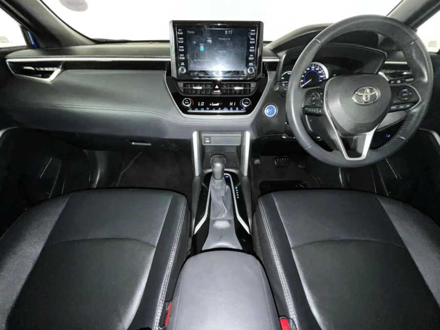 Used 2022 Toyota Corolla Cross 1.8 Hybrid XS - WeBuyCars Durban