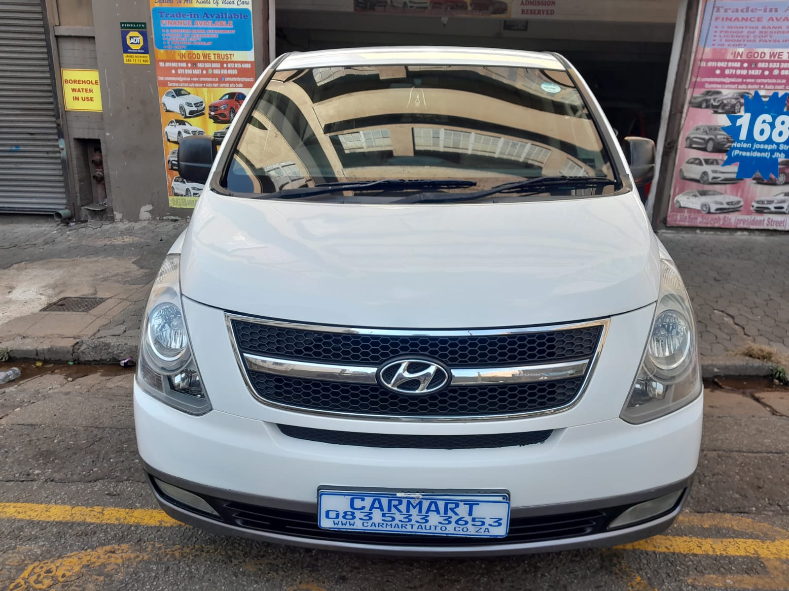 Used 2013 Hyundai H-1 2.5VGTi bus
