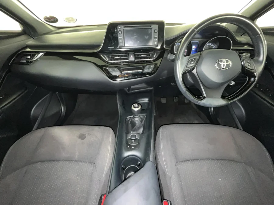 Used 2018 Toyota C-HR 1.2T Plus manual - WeBuyCars The Dome