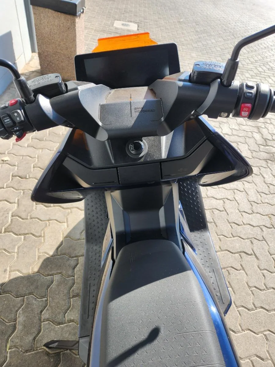 Preloaded Image 9