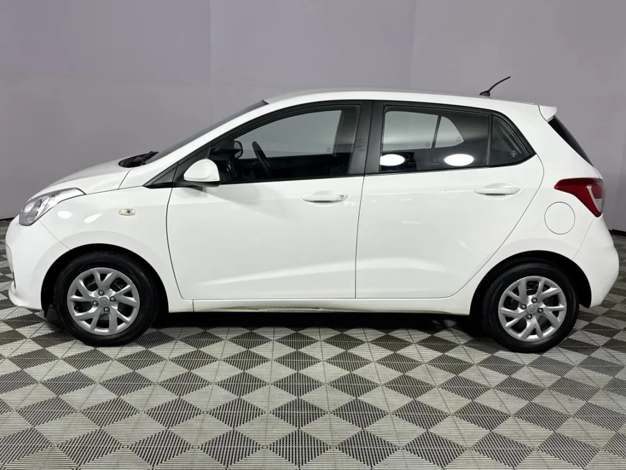 Used 2019 Hyundai Grand i10 1.0 Motion auto - WeBuyCars Durban Used 2019 Hyundai Grand i10 1.0 Motion auto - WeBuyCars Durban