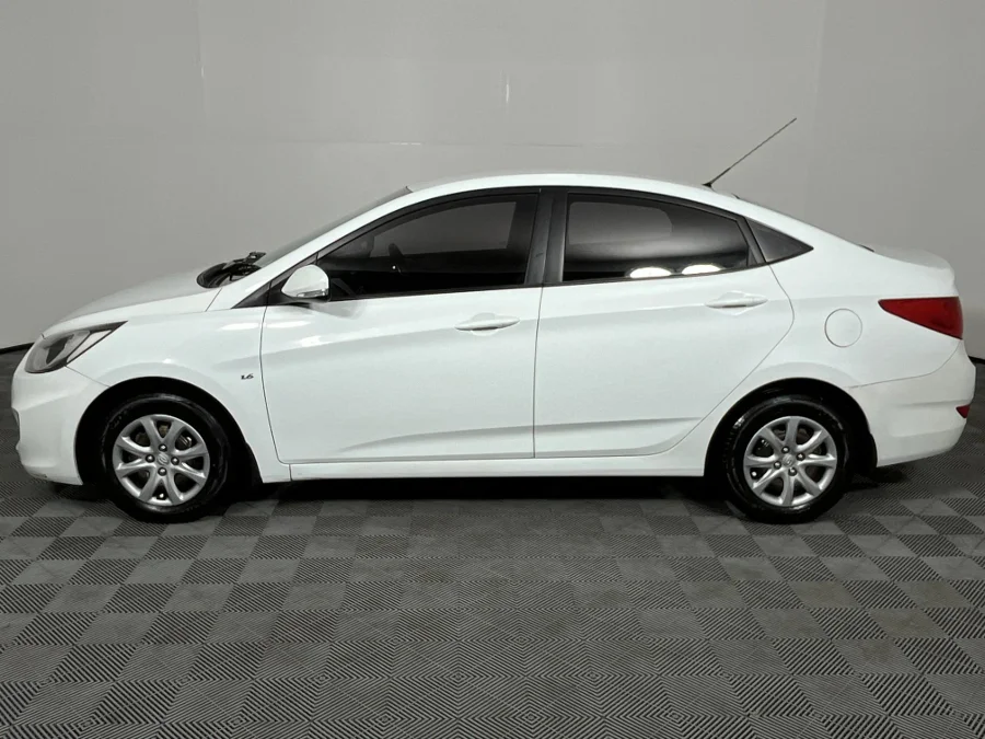 Used 2011 Hyundai Accent sedan 1.6 Fluid auto - WeBuyCars  Witbank