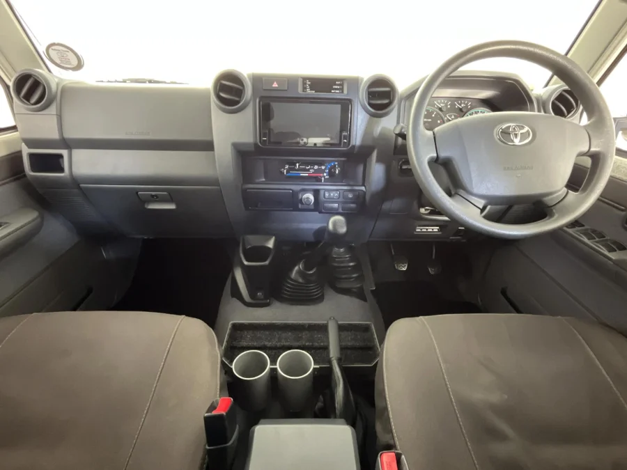 Used 2020 Toyota Land Cruiser 76 4.5D-4D V8 station wagon LX - WeBuyCars Montana Used 2020 Toyota Land Cruiser 76 4.5D-4D V8 station wagon LX - WeBuyCars Montana