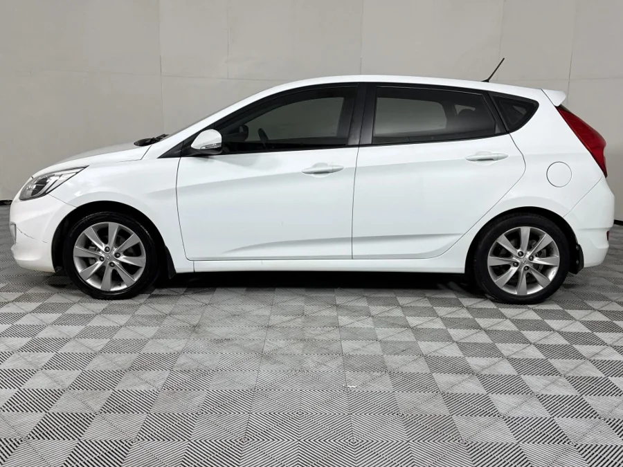 Used 2015 Hyundai Accent hatch 1.6 Fluid auto - WeBuyCars Pietermaritzburg