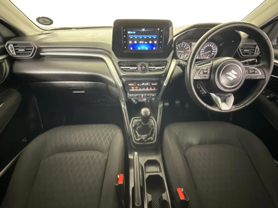 Used 2023 Suzuki Grand Vitara 1.5 GL manual - WeBuyCars Montana